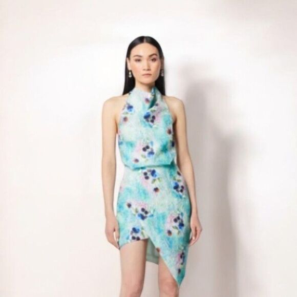 NWT Elliatt Vixen Halter Mini Dress - Picture 2 of 9